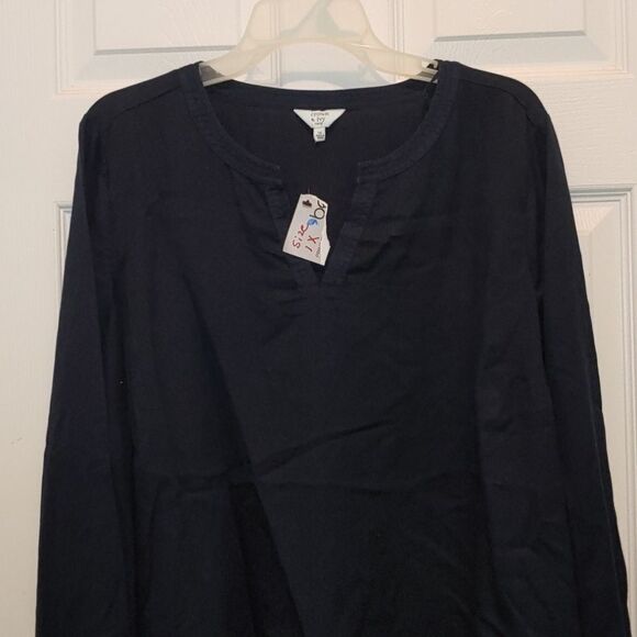 Crown & Ivy navy bell  sleeve  blouse Sz 1XNWT - Picture 3 of 5